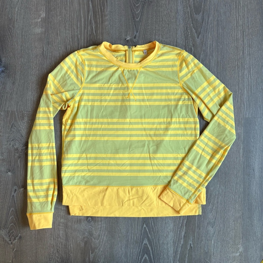 Lululemon Warm Up Crew Women’s Size 6
